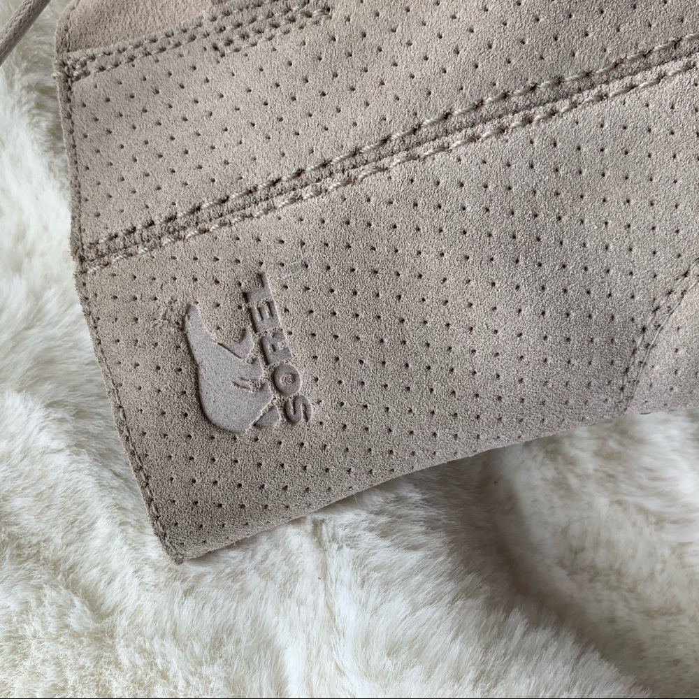 SALE 🔥 {Sorel} Joan Of Arctic Wedge Bootie - Picture 2 of 8